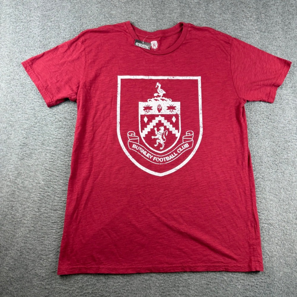 Burnley Football Club T-Shirt Men's Large Red JJ Watt 99 Graphic‎ Tee